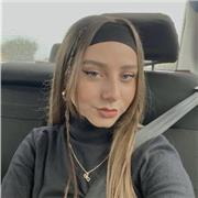 Profesora de castellano, valenciano, biología, y otros. Experiencia en el sector de educación, con paciencia y buena comunicación.